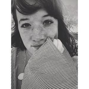 Meet your Posher, Carrie